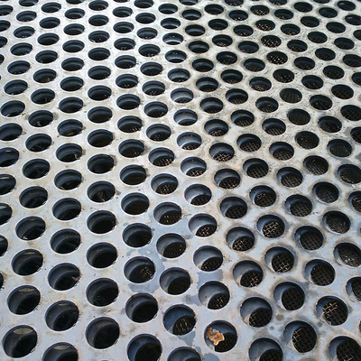 201 304 430 3mmを囲うための穴があいた薄板金の小さい穴のステンレス鋼