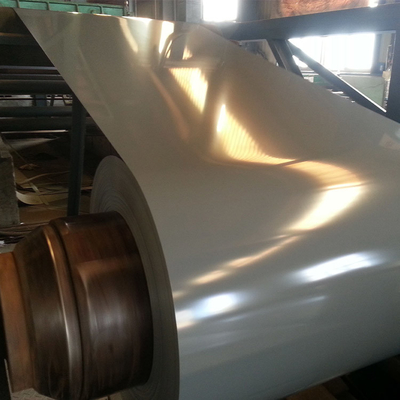 色によって塗られたGlは鋼鉄コイルによって電流を通されたPPGIを金属板1500mmをPrepainted